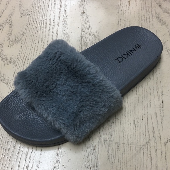 Nikki Shoes - Grey fur slide